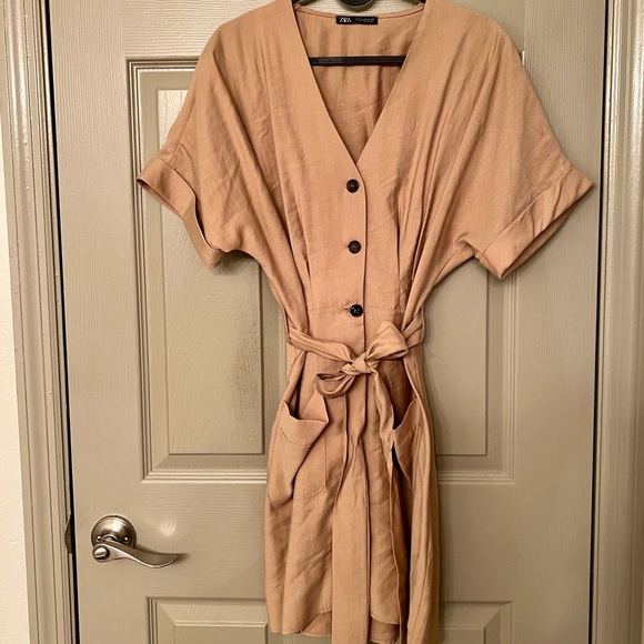 Zara button, tie front dress! Nude/Tan, Size M - Picture 5 of 6